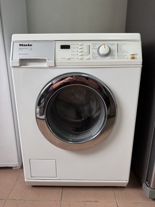 Masina de splat Miele