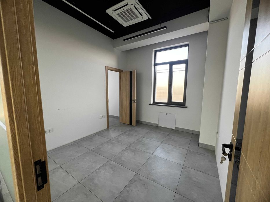 Аренда офиса с видом, который работает на ваш имидж 320 м² (55)
