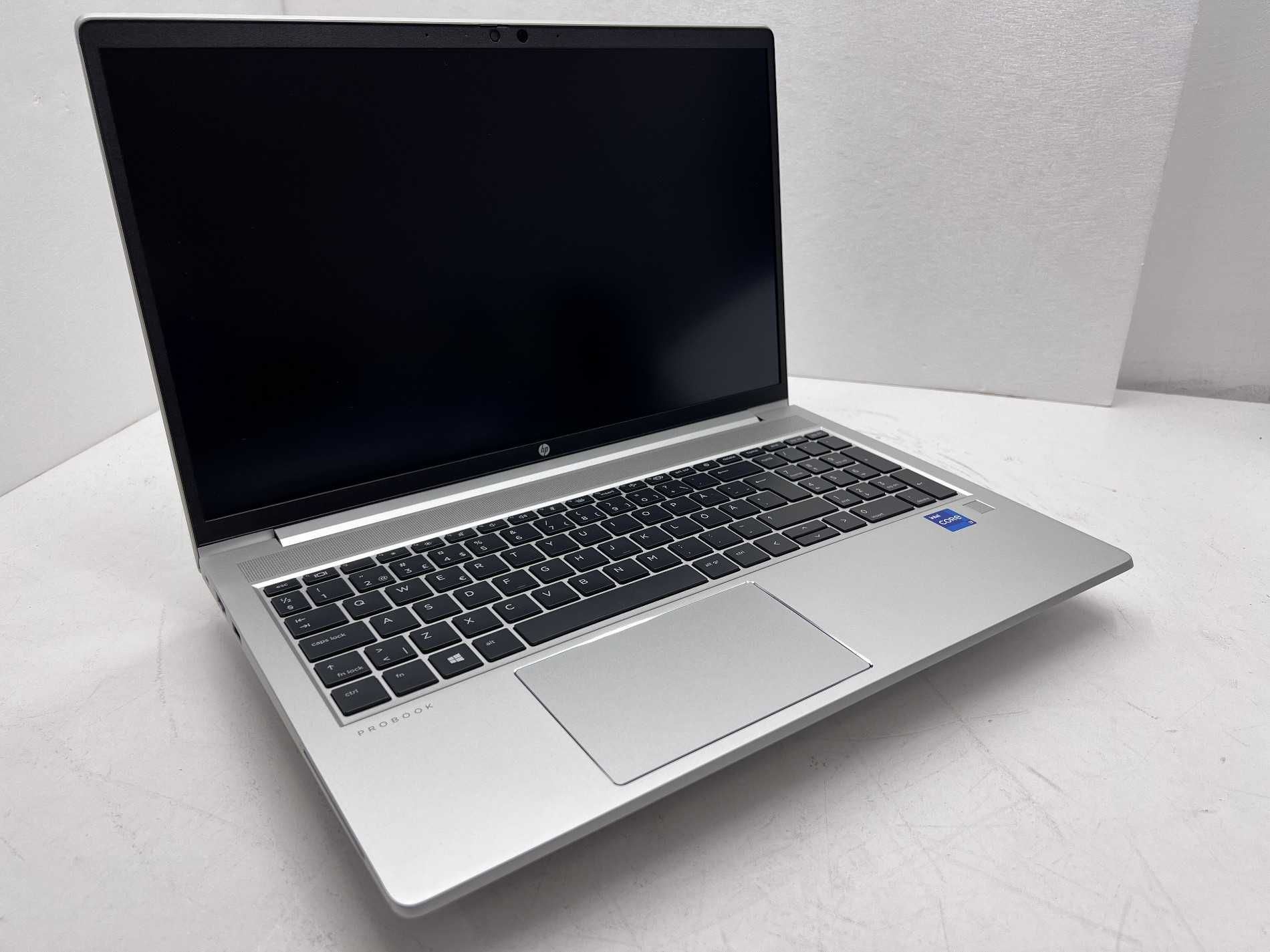 HP ProBook 650 G8 15.6" i7-1165G7 32GB 510GB /-> Добро състояние
