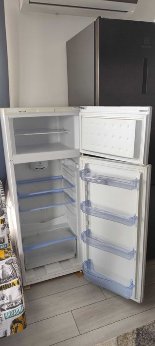 Хладилник Indesit