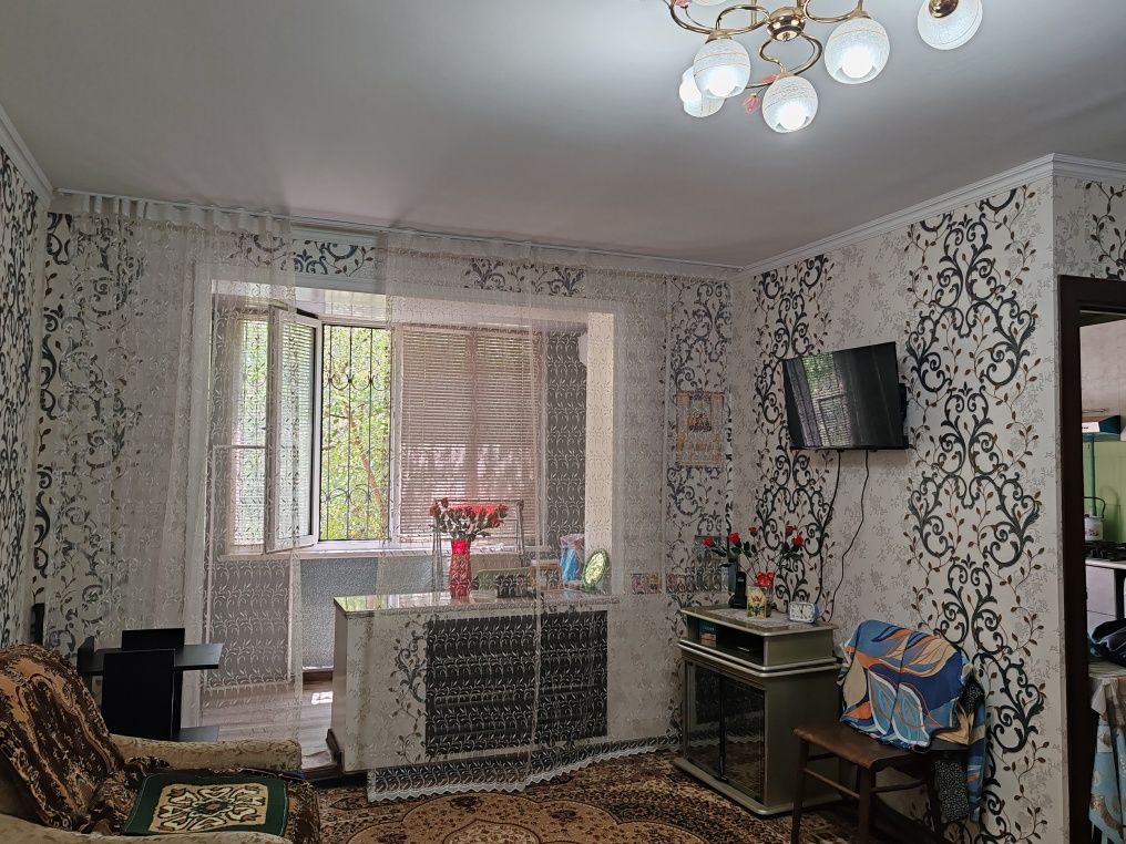 Продается Авиасозлар-4  1/2/4 армянские дома