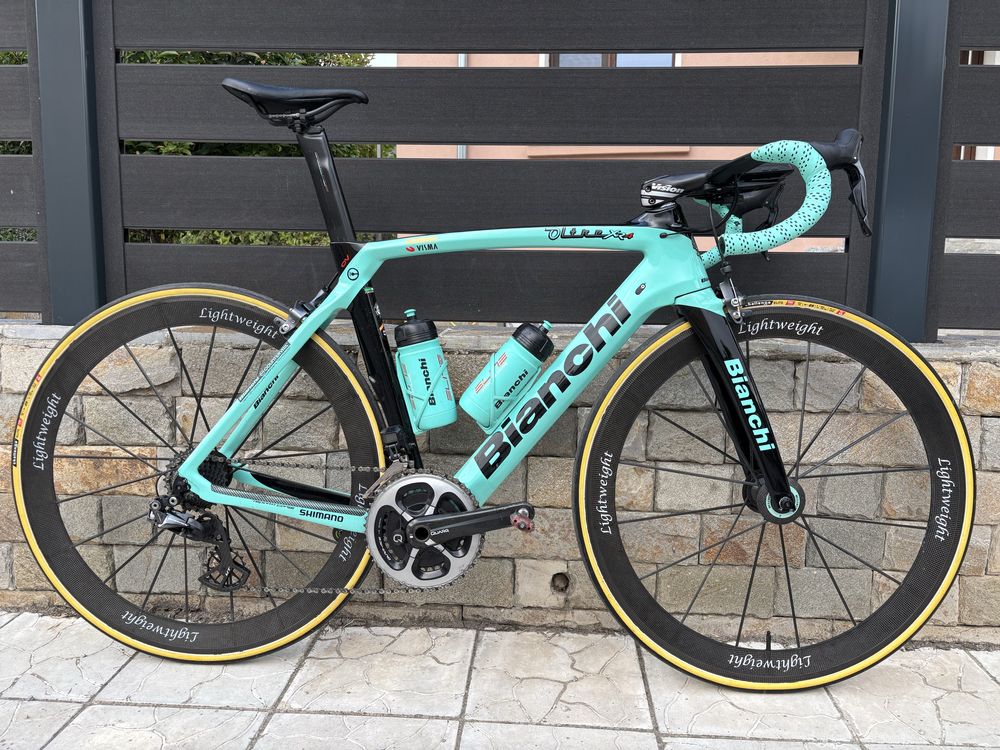Шосеен велосипед Bianchi Oltre xr4
