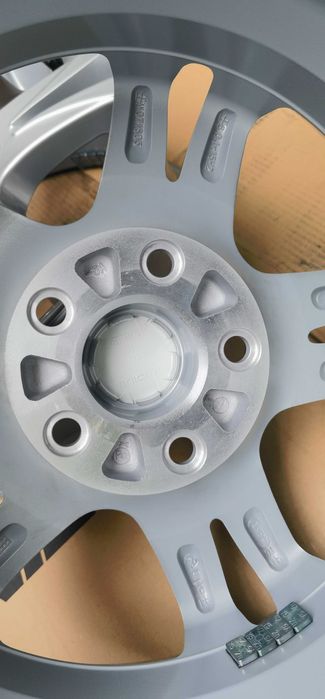 Чисто НОВИ 5  114,3  15 Цолa Mazda/Мазда