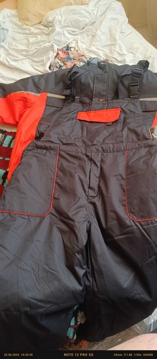 Зимни дрехи нови