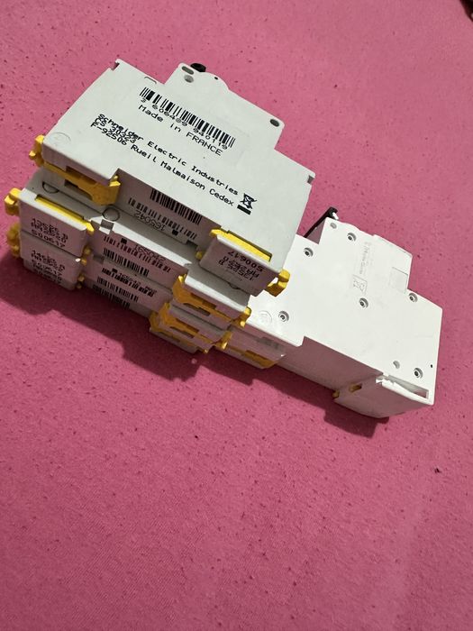 Vand tot ce se vede in imagine