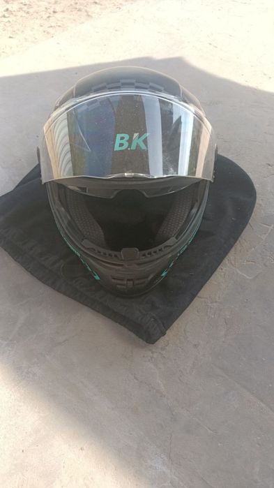 Bayk shlem sotiladi .