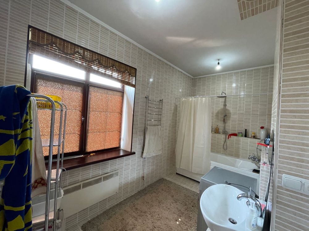 Коттдеж 3 уровня 350 кв Жанатурмыс