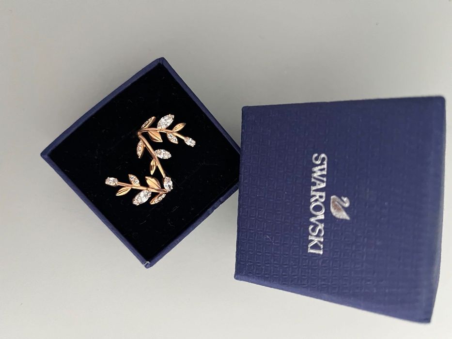 Swarovski пръстен