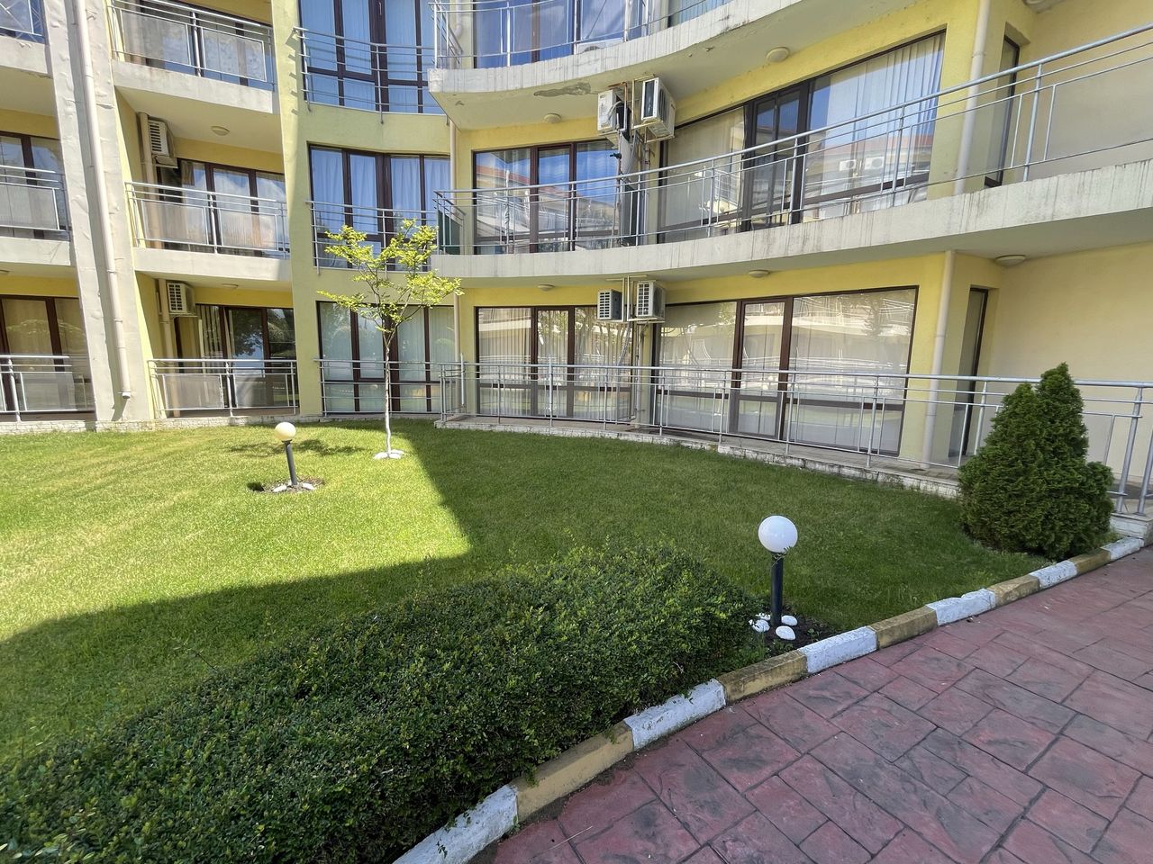 Продава се Тристаен апартамент в Несебър - 110 кв.м за 837 €/кв.м - Снимка #15