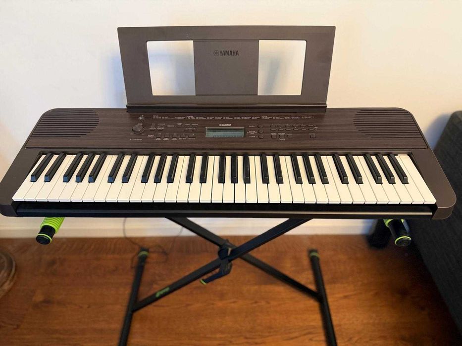 Pian digital portabil PSR-E360