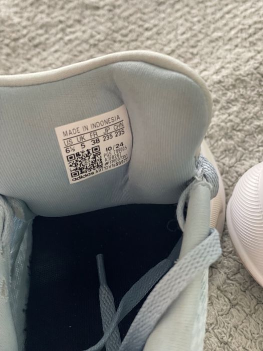 Маратонки Adidas