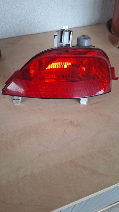 Lampă ceată dacia Logan