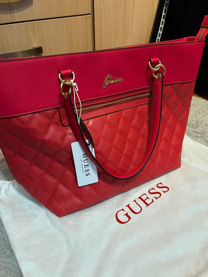 Geanta GUESS ! noua !