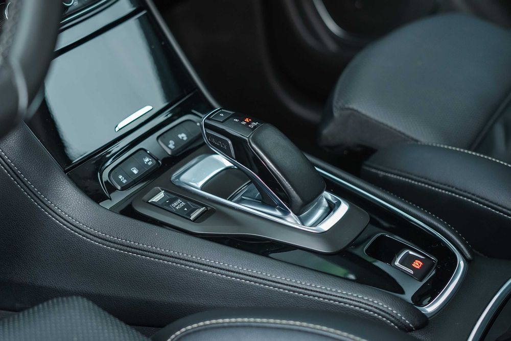 Opel Grandland X Plug-In Hybrid 1.6 PHEV AT8 – 224 CP – 2020