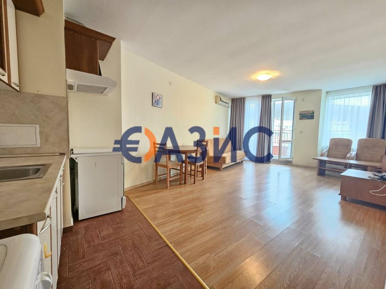 Продава се Тристаен апартамент в к.к. Елените - 124 кв.м за 617 €/кв.м - Снимка #2
