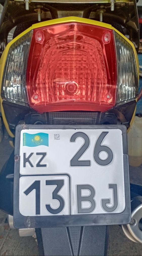 Скутер м8 2023 года без вложений