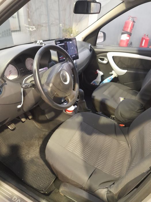 Vand Dacia logan 2011