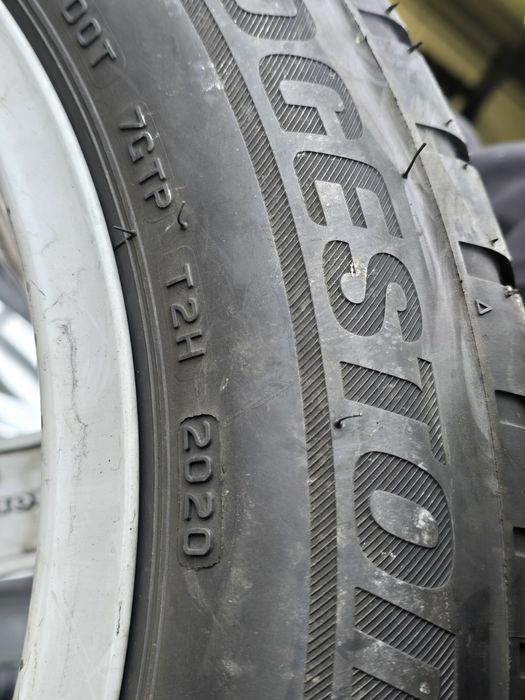 4 Броя 205/60/17 Bridgestone 2x7,5mm 2x5mm
