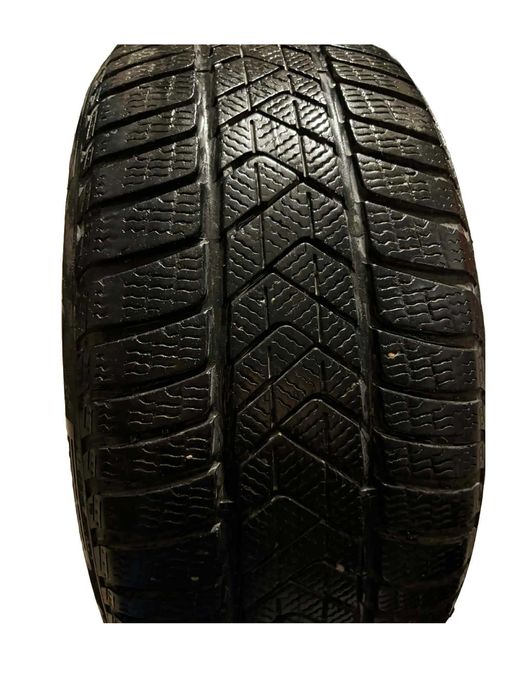 Продавам зимни гуми на 2 сезона PIRELLI 245/45R18 100H XL M+S