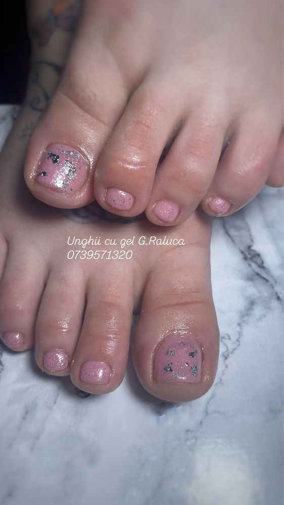 Manichiura si pedichiura cu gel