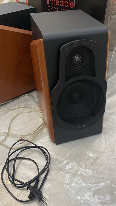F&D R60BT 120w мощный, очень громкий
