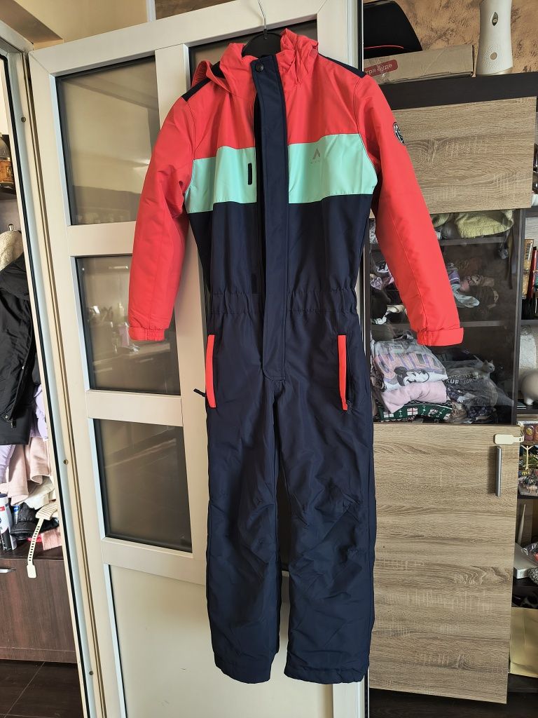 Combinezon pentru ski