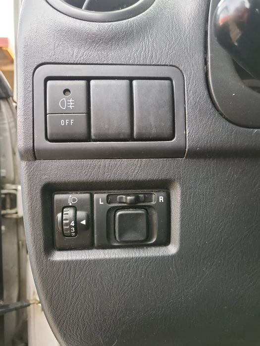 Vând Suzuki Jimny