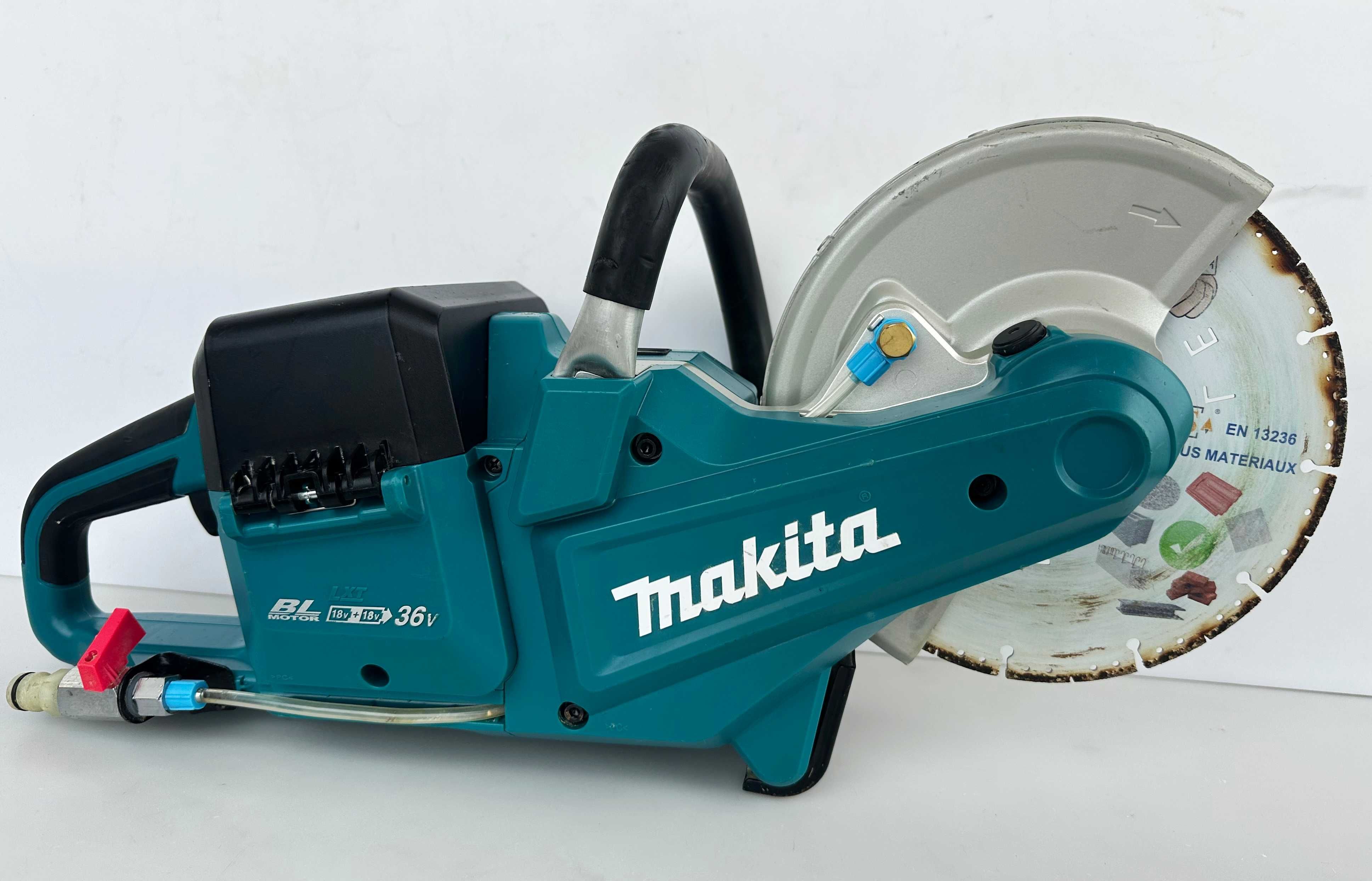 Makita DCE090 - Акумулаторен фугорез (Резачка за бетон) като нов!
