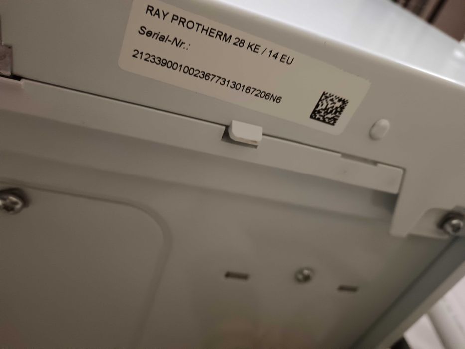 Vând centrala Electrica Protherm 24 kw,folosita3 luni,2inverter Daikin