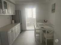 Inchiriez apartament