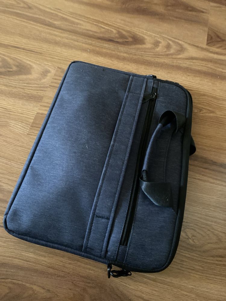 Ноутбук aser с сумкой