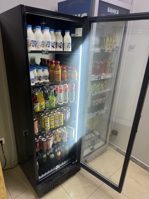 Хладилна витрина