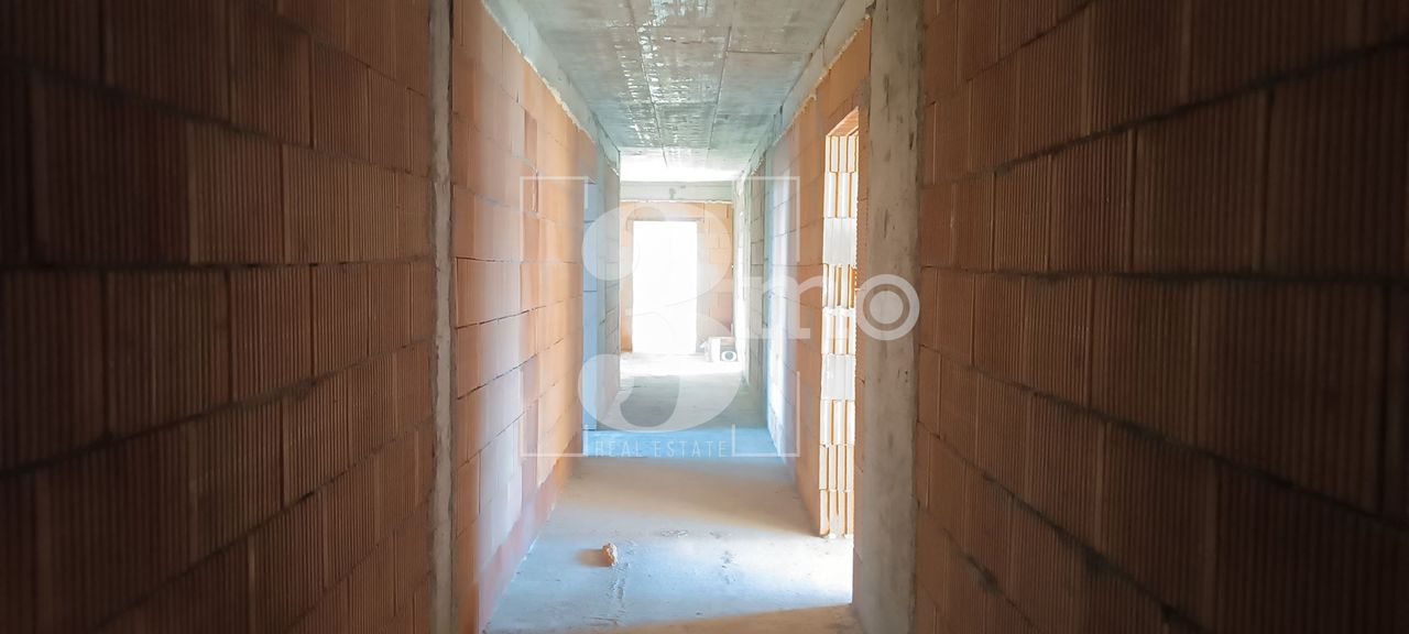 Продава се Четиристаен апартамент в София, Овча купел 2 - 142 кв.м за 1653 €/кв.м - Снимка #2