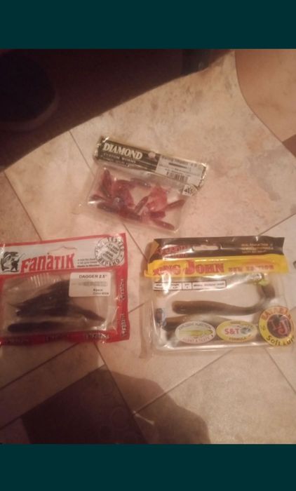 Снасти для рыбалки(блесна мармышки, колебалки) ОТДАМ ВСЕ ЗА 9000