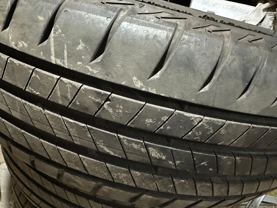Anvelope Bridgestone 225 65 17