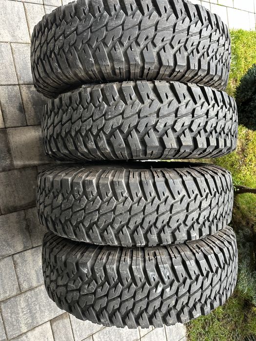 Anvelope de iarna good year 235/85/16 AT