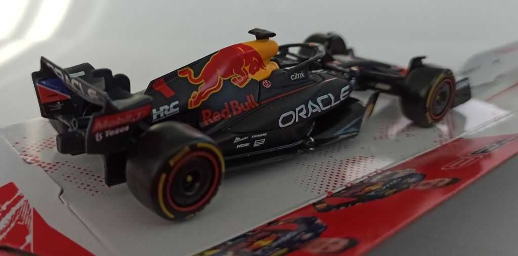 Macheta Red Bull RB18 Verstappen Campion Formula 1 2022 - 1/43 F1