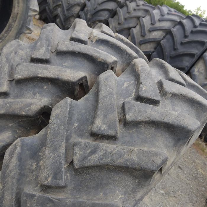 Cauciucuri 10.5-20 (280/80R20) Semperit Anvelope gata de montat