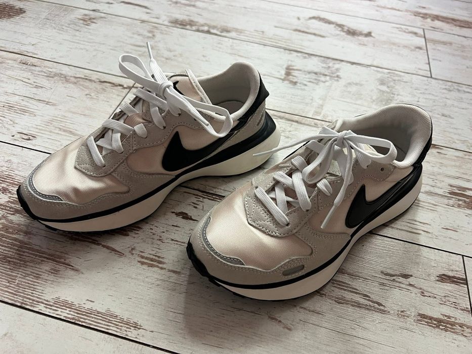 Дамски маратонки Nike Phoenix Waffle