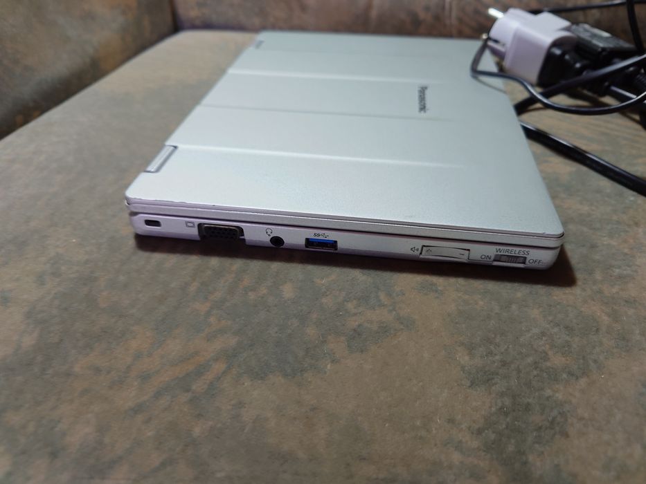 Laptop Panasonic RZ6 I5 7Y57 diagnoze auto touch 8gb ram ssd 128
