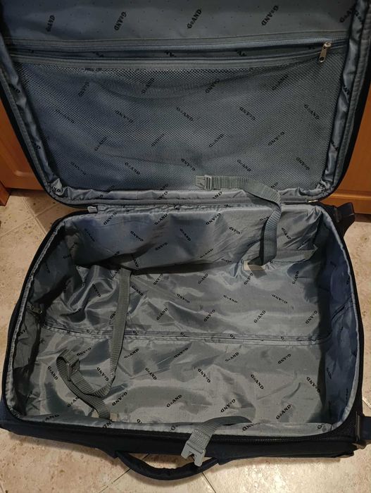 Куфар Grand среден размер