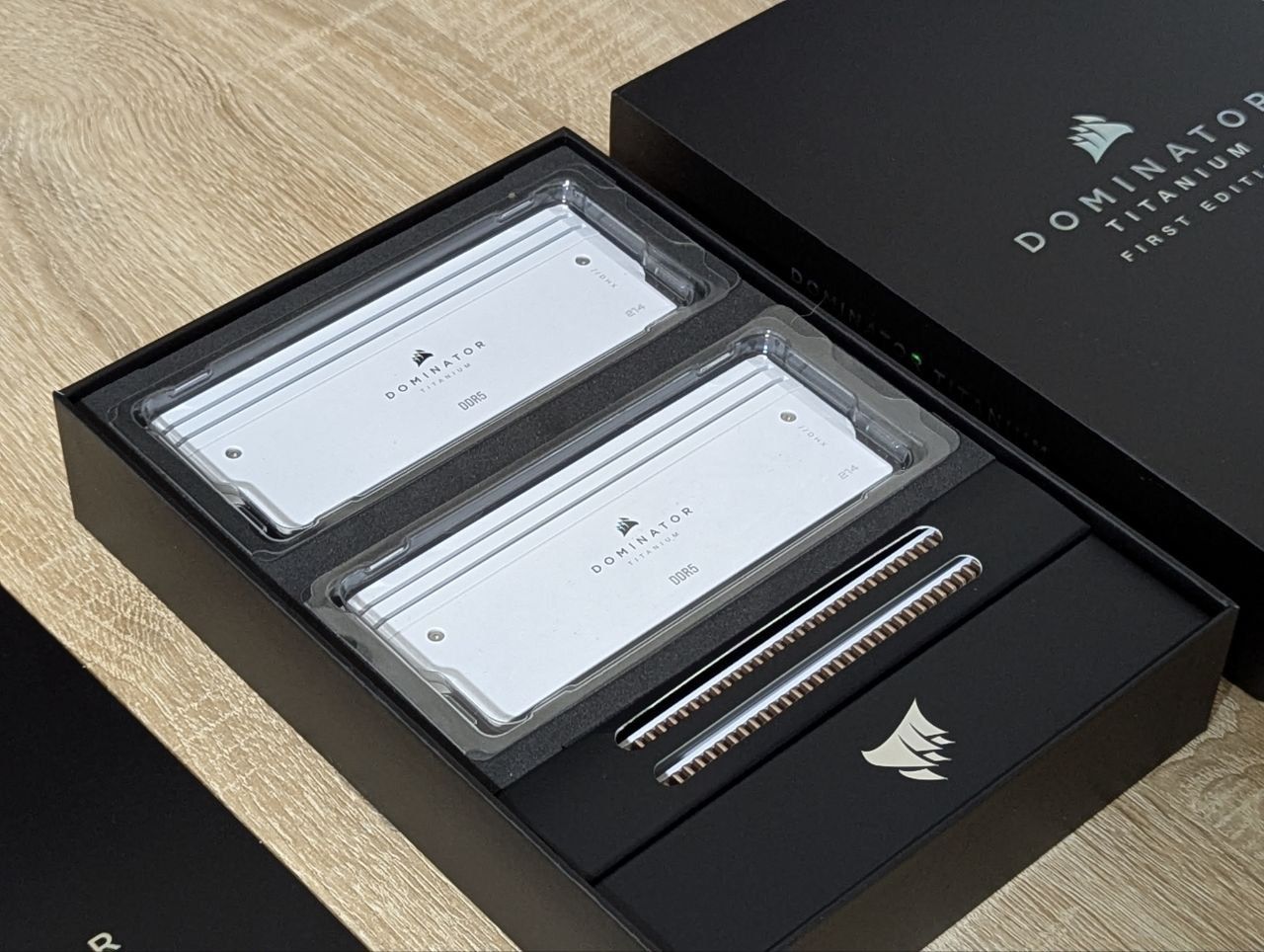 Corsair Dominator Titanium 2x24GB 7200Mhz