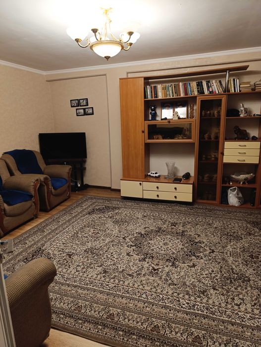 Продам свою квартиру 3-4 8/8,улица Бабура,недорого