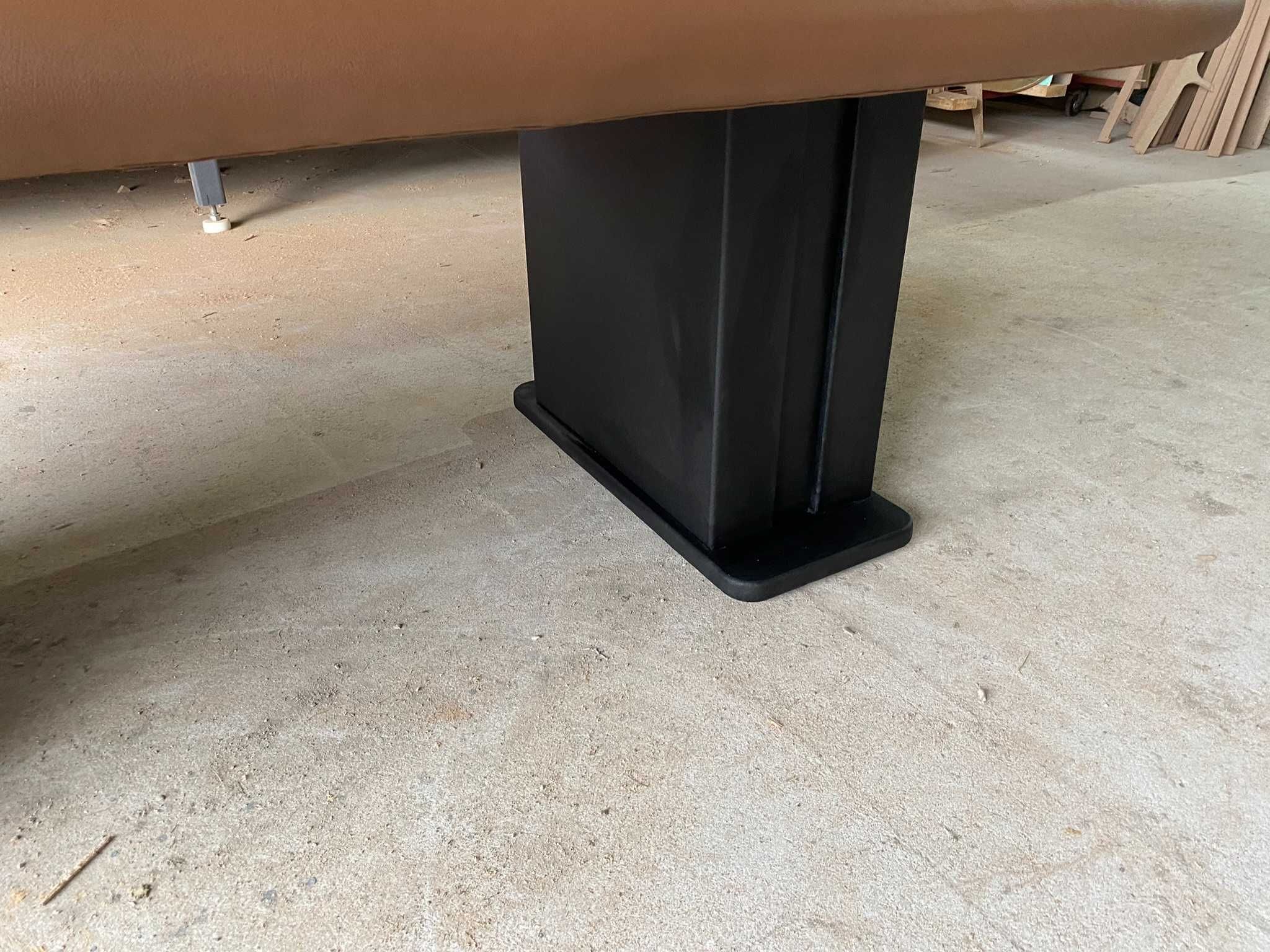 Brand Poker Table - Louis Vuitton (CT)