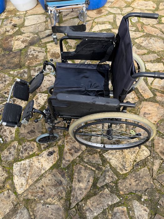 Инвалиден стол употребяван 2 бр