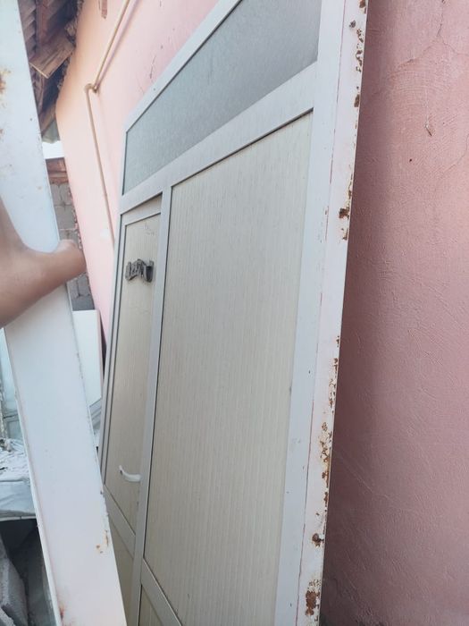 Продается пластиковые перегородки 45000