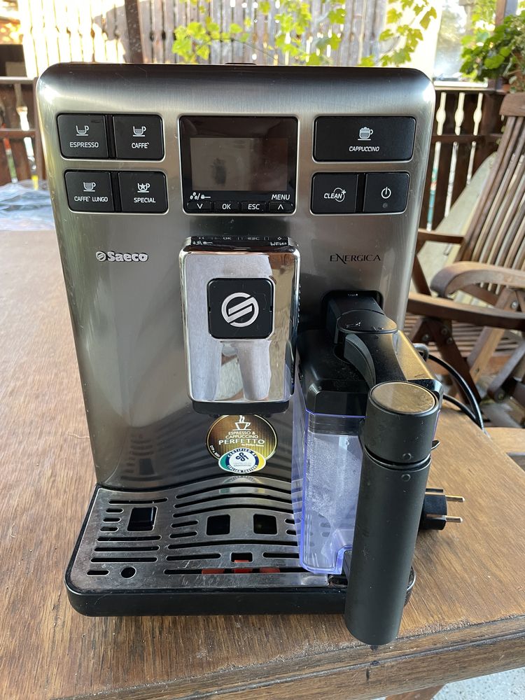 aparat automat cafea capucino