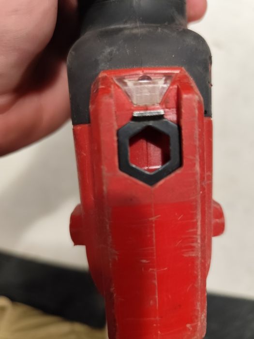 Акумулаторна нитачка Милуоки Milwaukee M12 BPRT + 4Ah