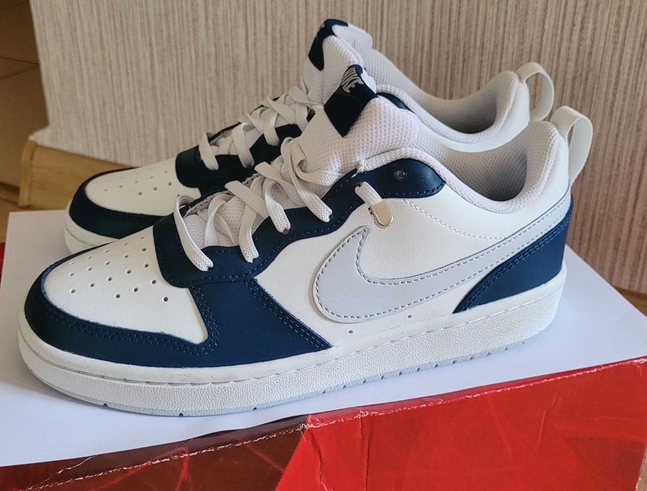 Pantofi NIKE originali, marimea 36, piele naturala