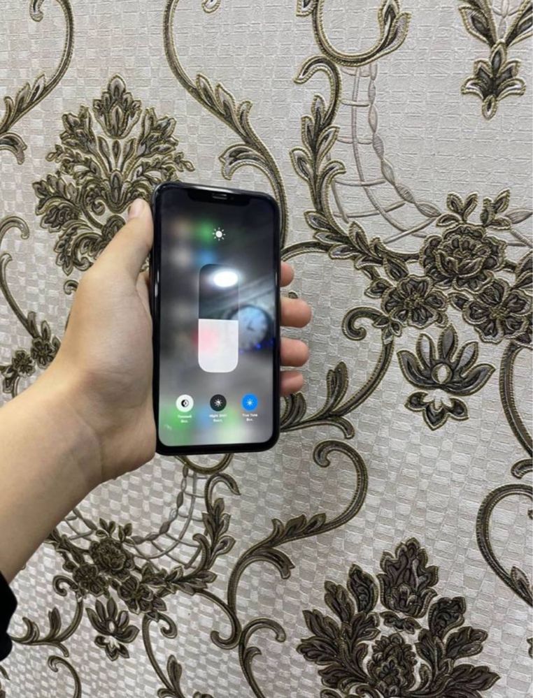 Iphone 11 sotiladi